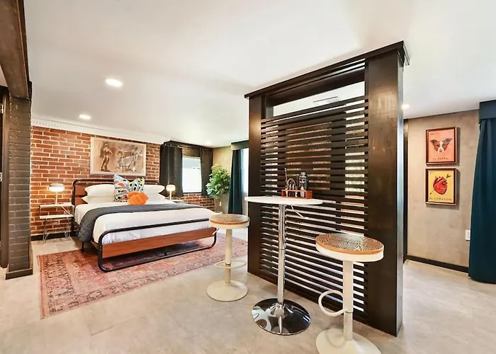 The Ridgway - 2 Apts In 1 - Great Privacy, Beautiful Space